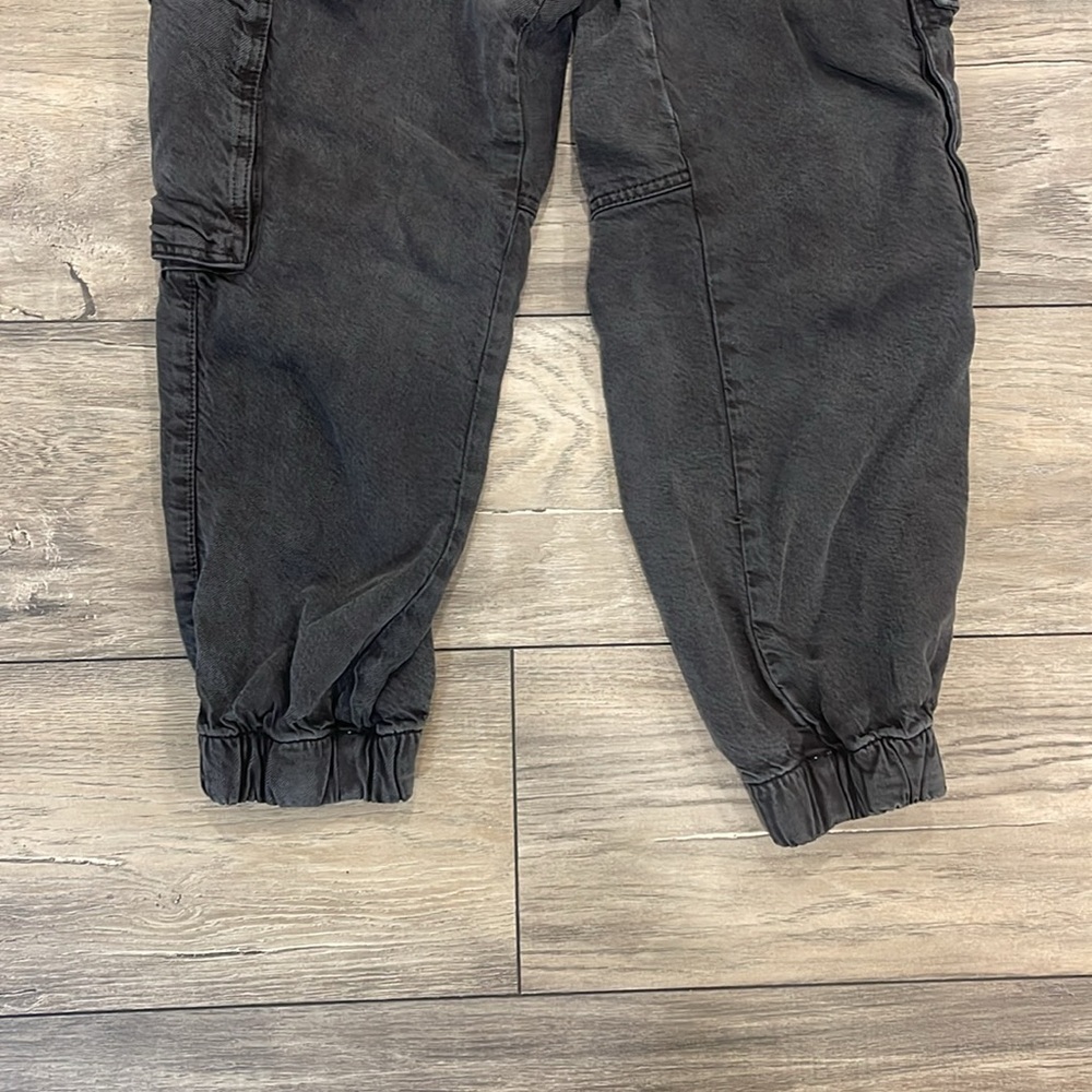 Black dark grey cargo pants for women size 4
All saints
Good condition - Picture 5 of 9